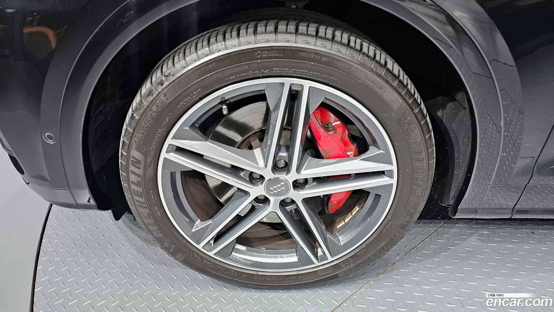 SQ5 Audi 2020.11-OUTER-005