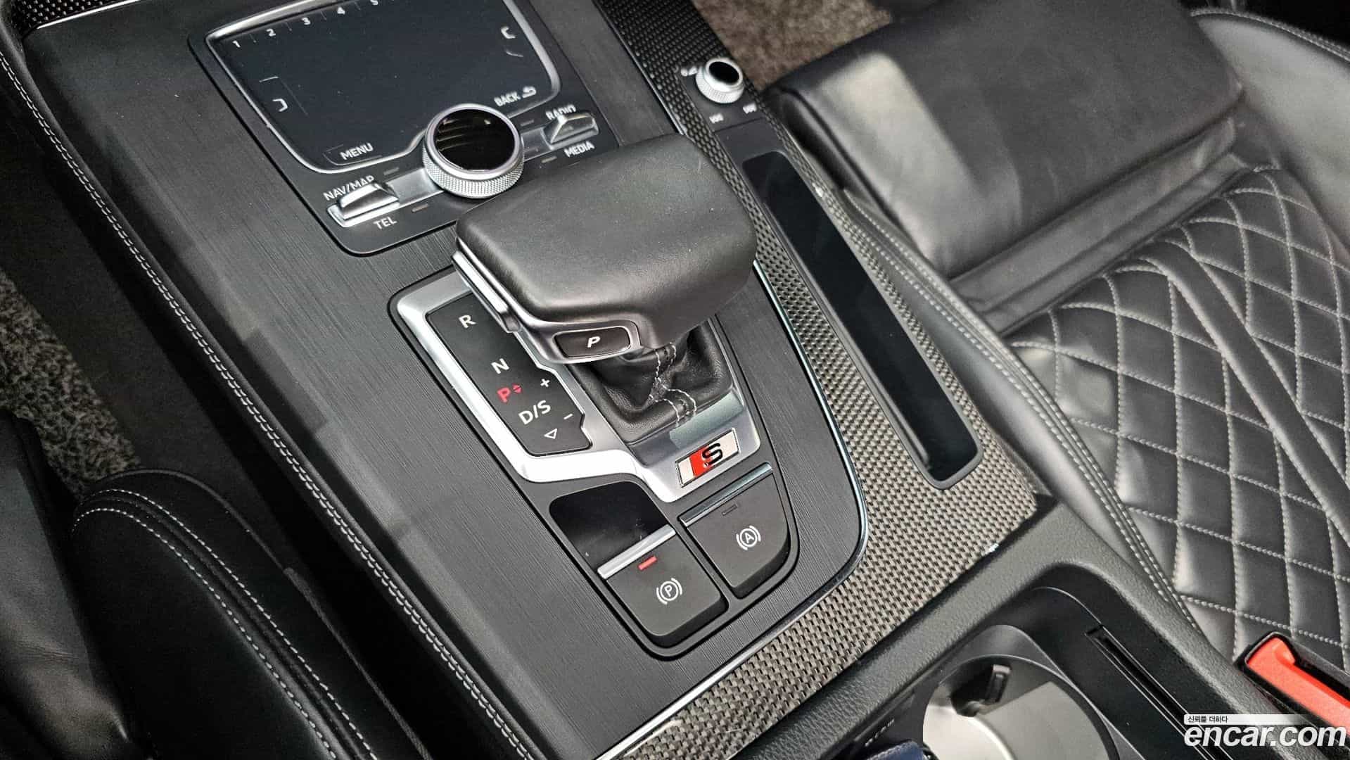 SQ5 Audi 2020.11-INNER-009