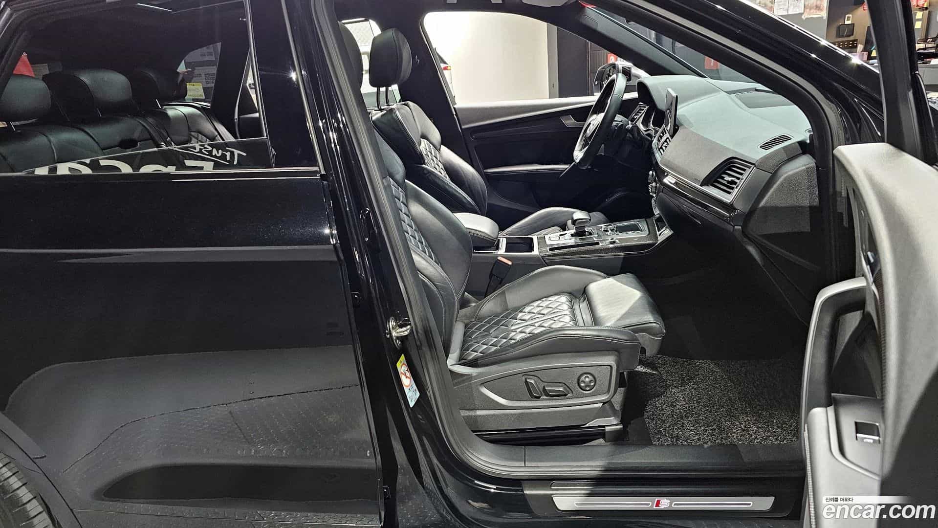 SQ5 Audi 2020.11-INNER-010