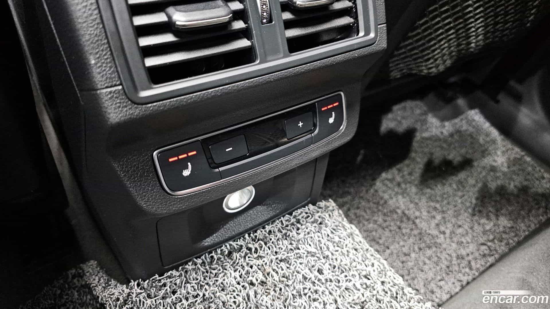 SQ5 Audi 2020.11-OPTION-022