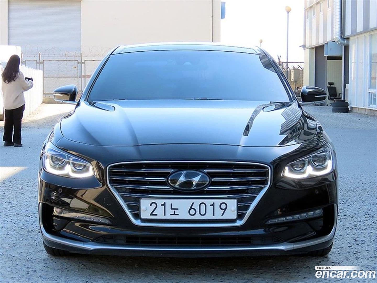 Main__Slider__Photo:Grandeur Hyundai 2017.5-0
