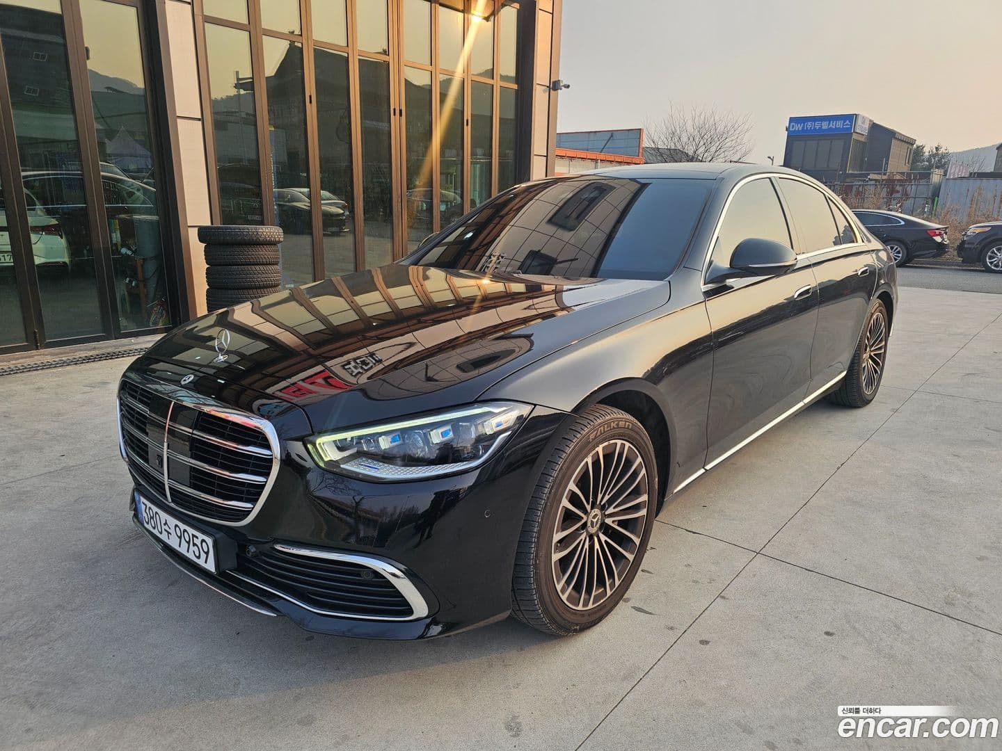 Main__Slider__Photo:S-Class Mercedes-Benz 2022.2-0