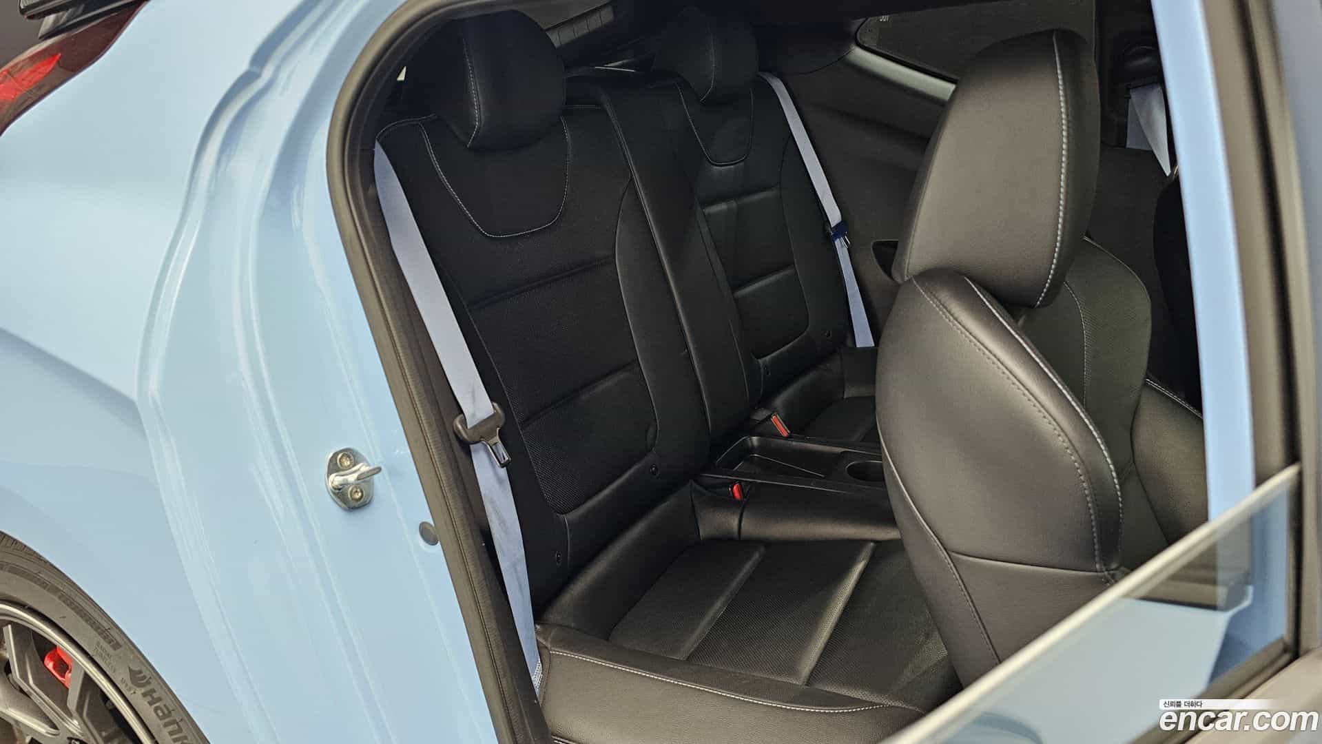 Veloster Hyundai 2020.7-OPTION-016