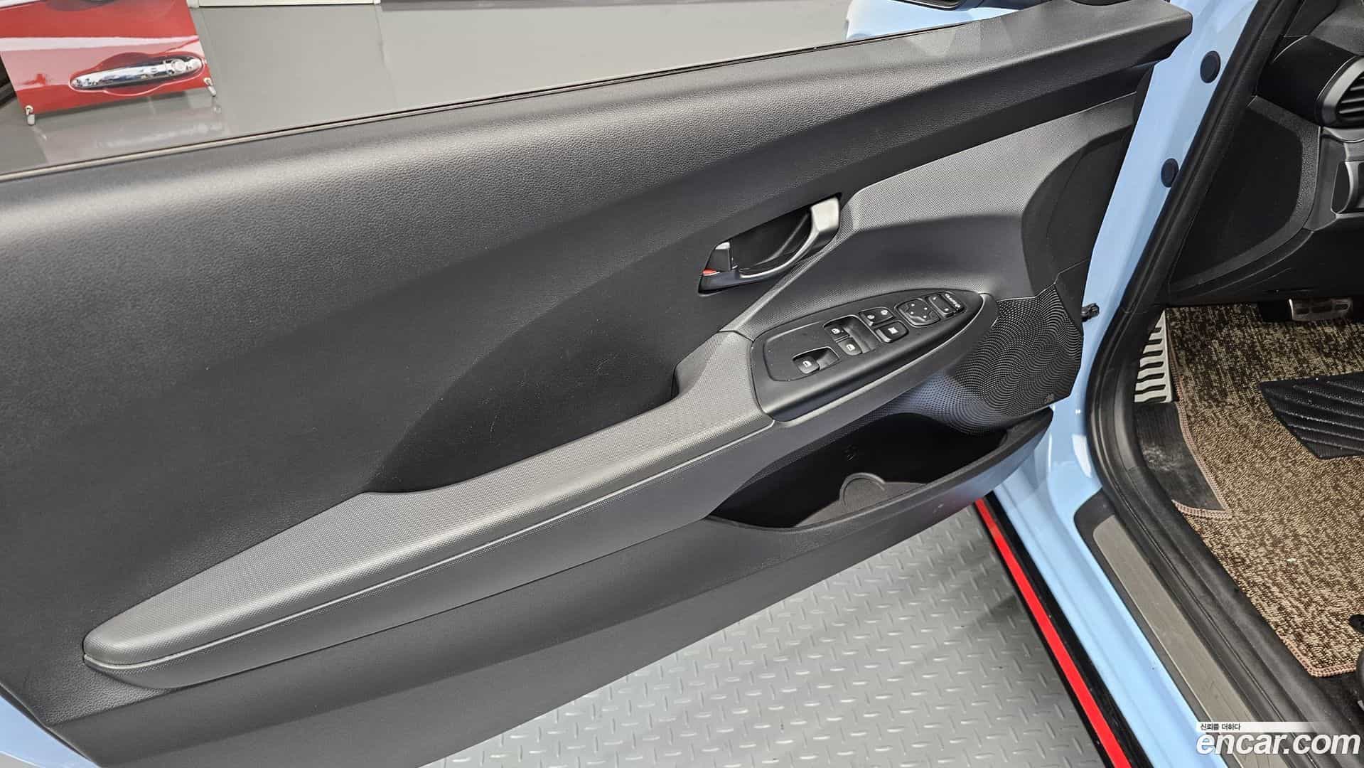 Veloster Hyundai 2020.7-OPTION-018