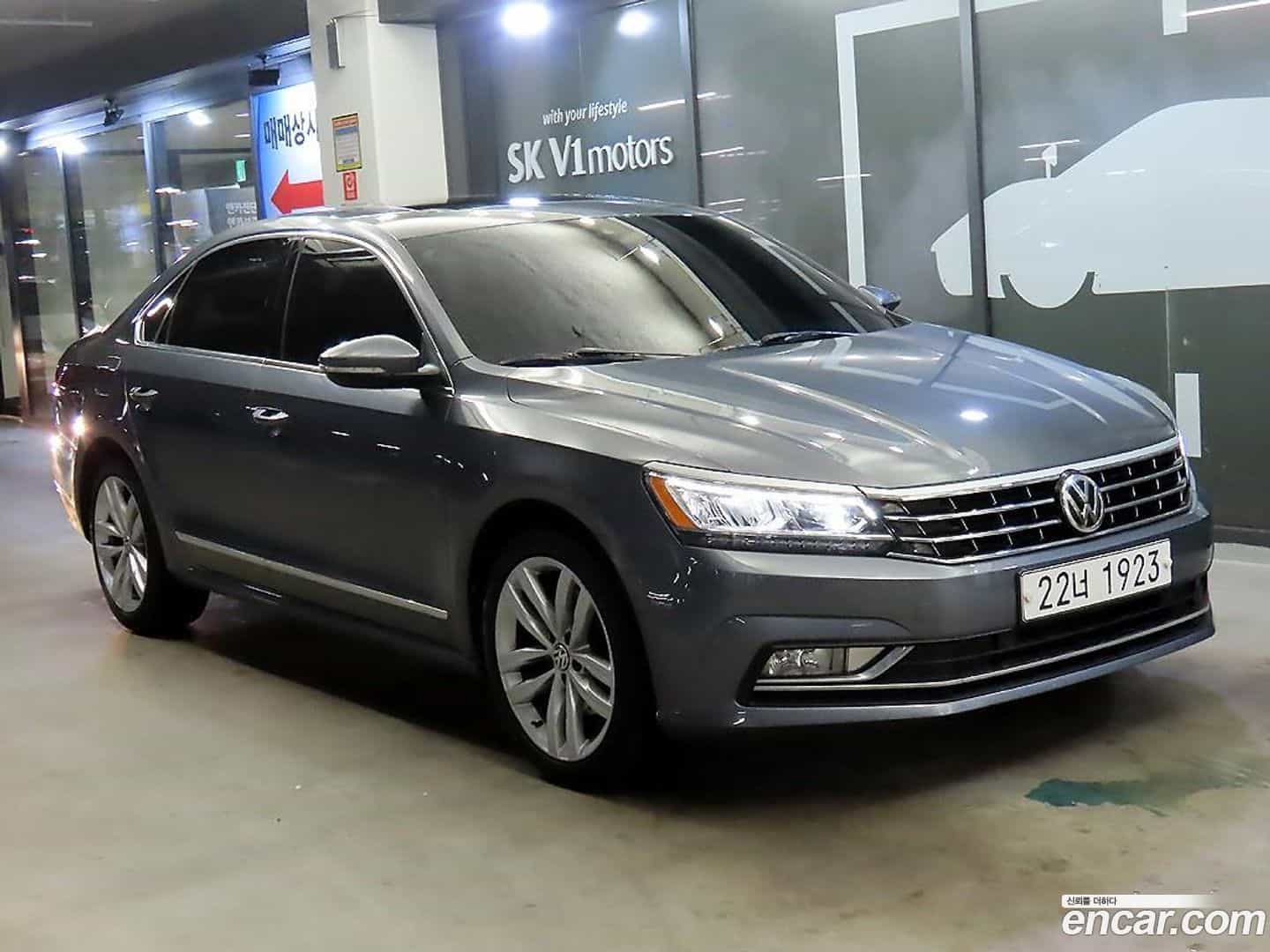 Passat Volkswagen 2018.8-OUTER-001