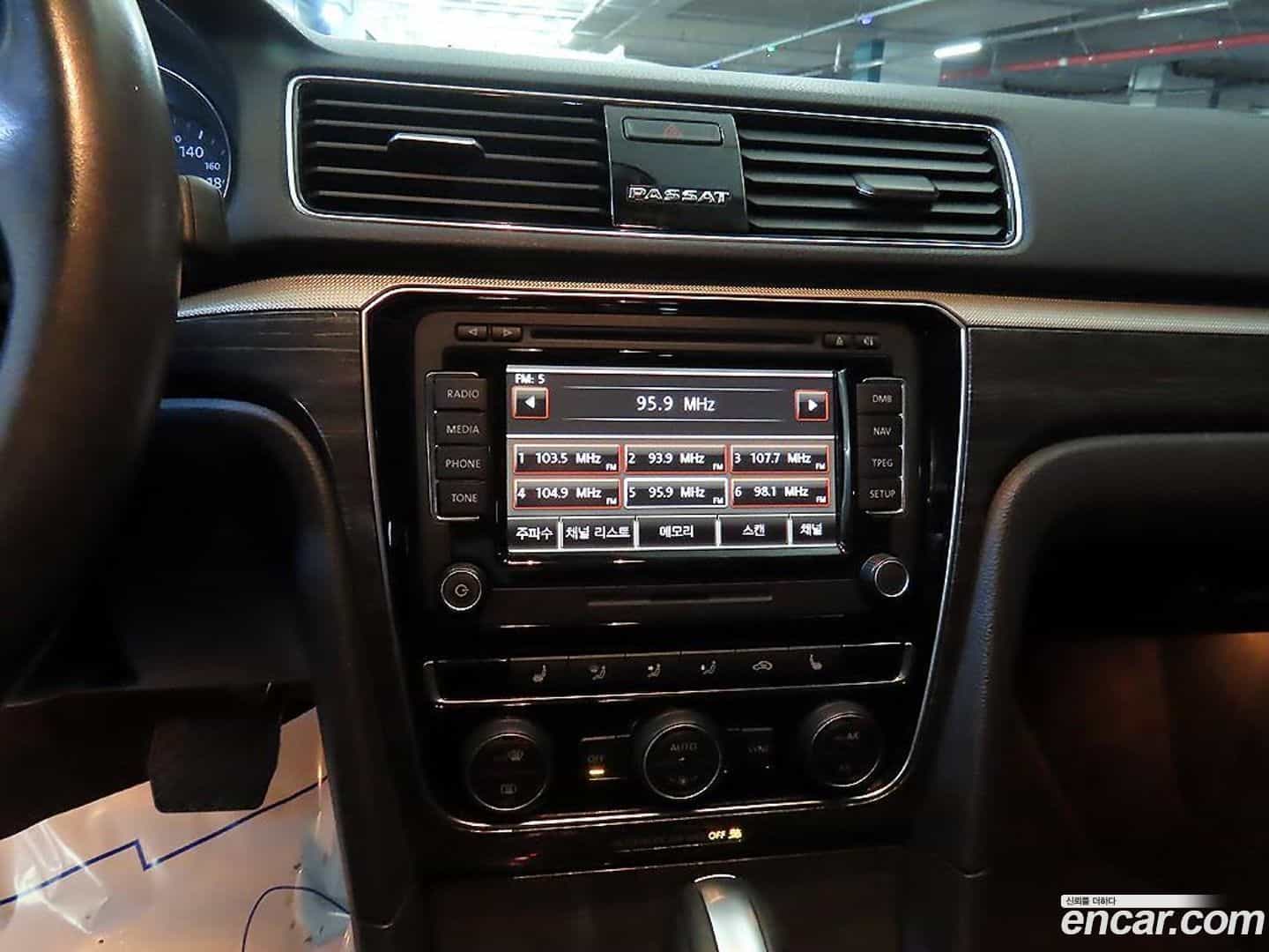 Passat Volkswagen 2018.8-OPTION-015