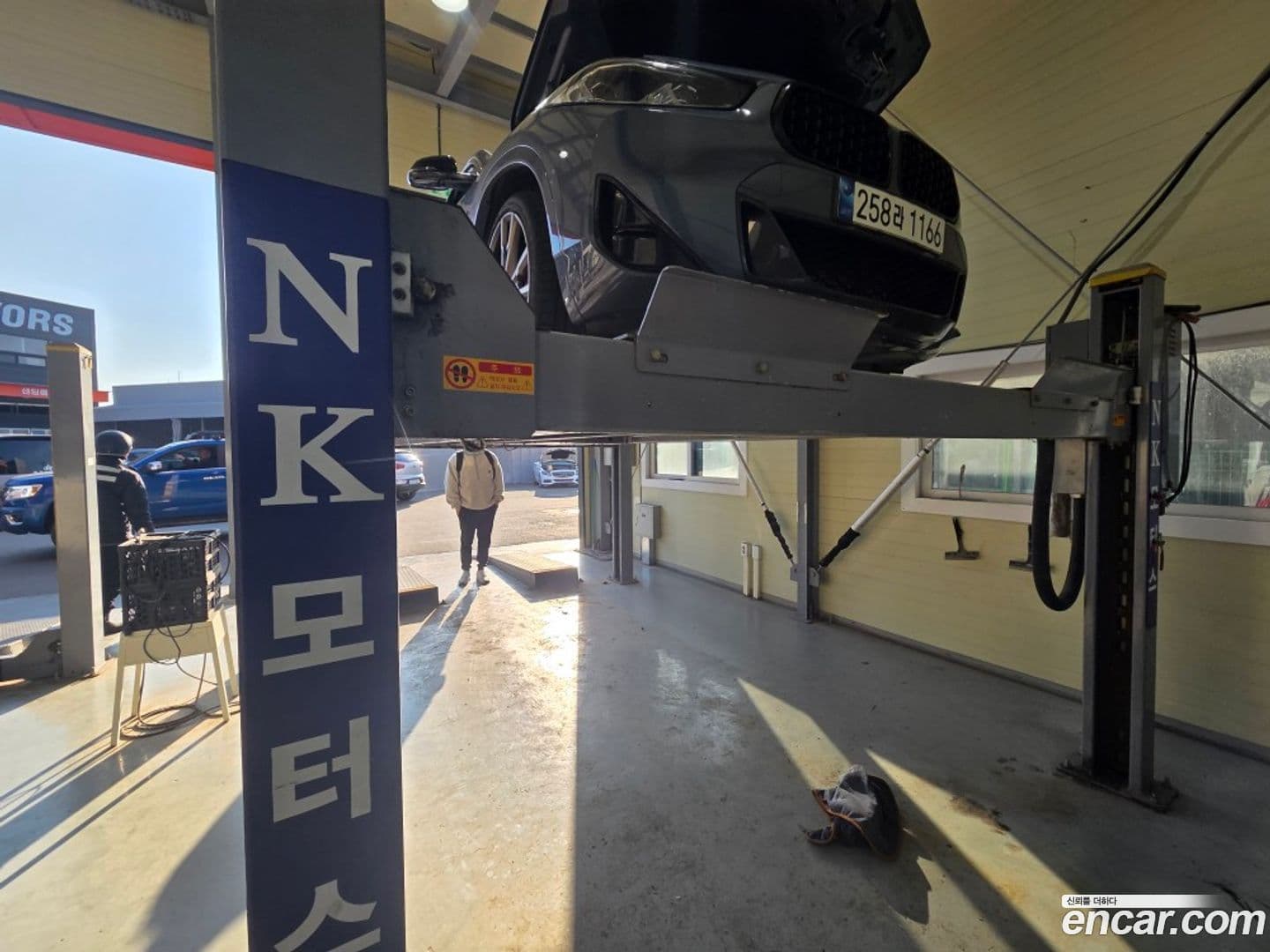 Main__Slider__Photo:X2 (F39) BMW 2021.7-0