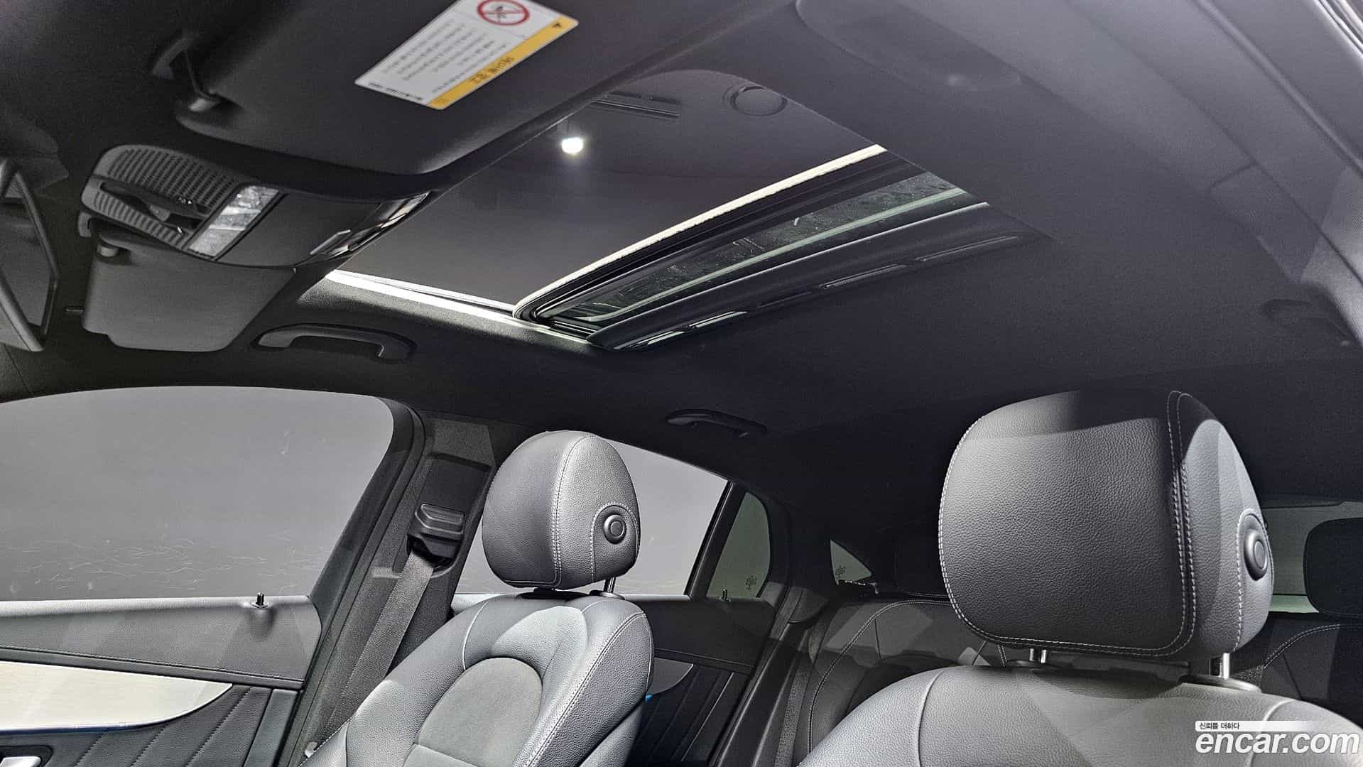 GLC-Class Mercedes-Benz 2019.6-OPTION-022
