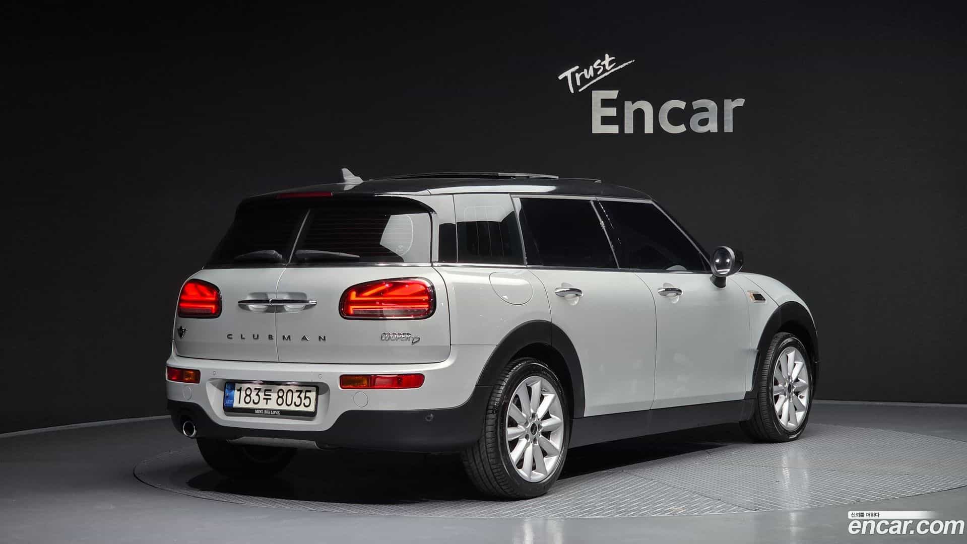 Clubman Mini 2021.10-OUTER-002