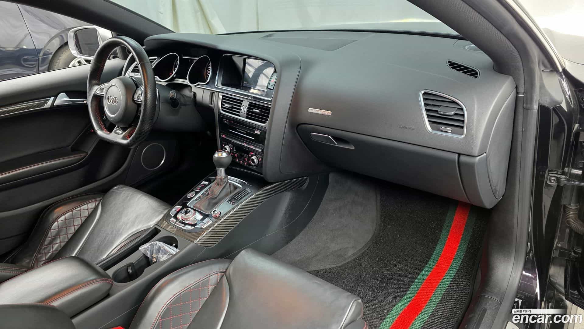 RS5 Audi 2013.11-INNER-007