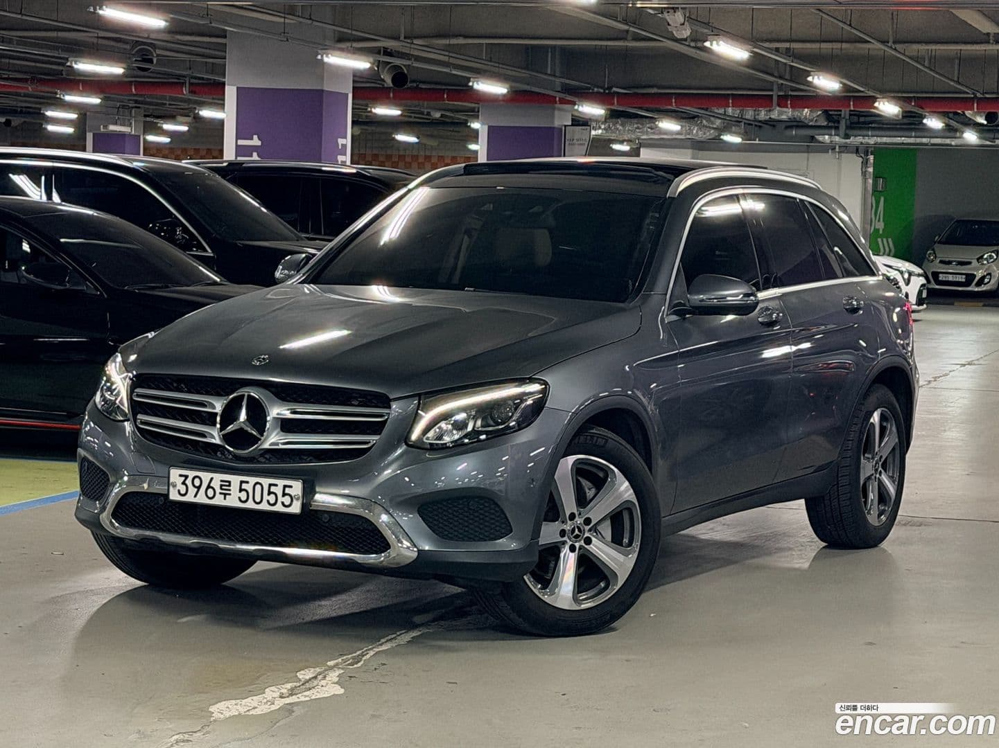 Main__Slider__Photo:GLC-Class Mercedes-Benz 2018.1-0