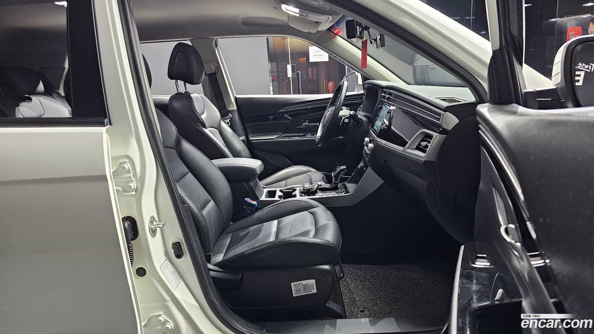 KORANDO KG Mobility 2021.8-INNER-010