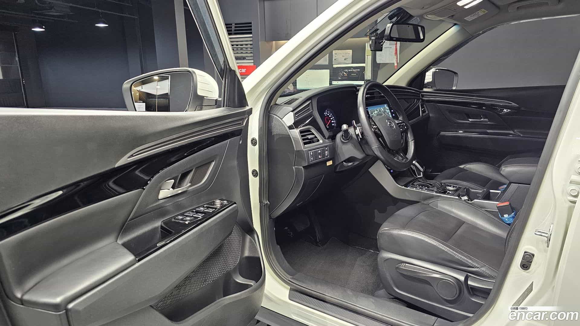 KORANDO KG Mobility 2021.8-OPTION-015