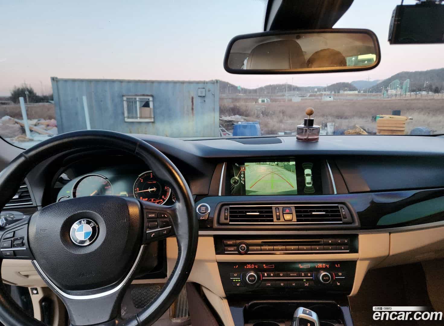5-Series BMW 2014.3-INNER-009