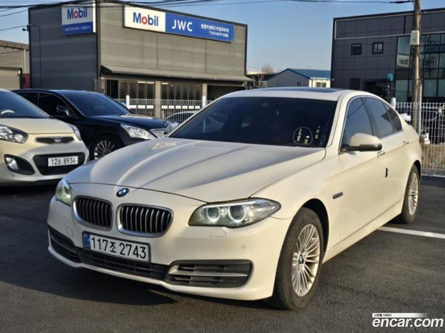 Main__Slider__Photo:5-Series BMW 2015.3-0