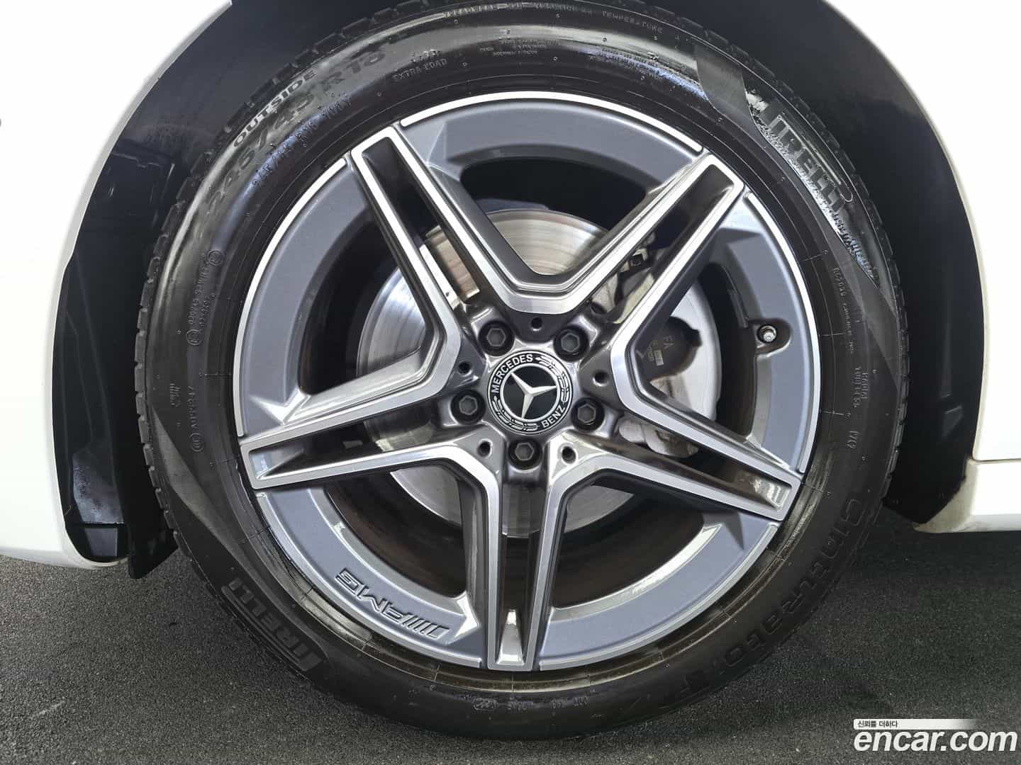 E-Class Mercedes-Benz 2023.8-OUTER-005