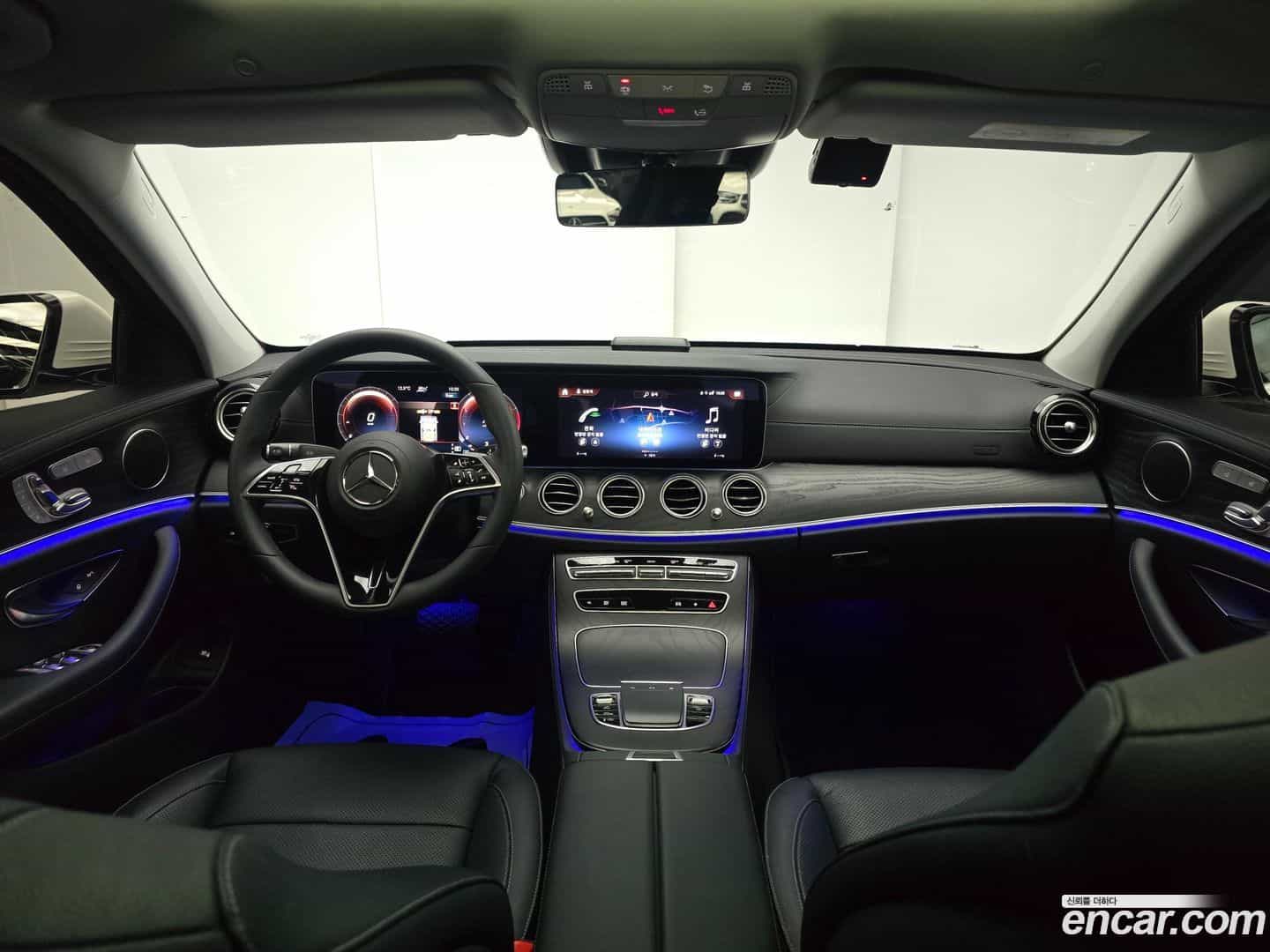 E-Class Mercedes-Benz 2023.8-INNER-007