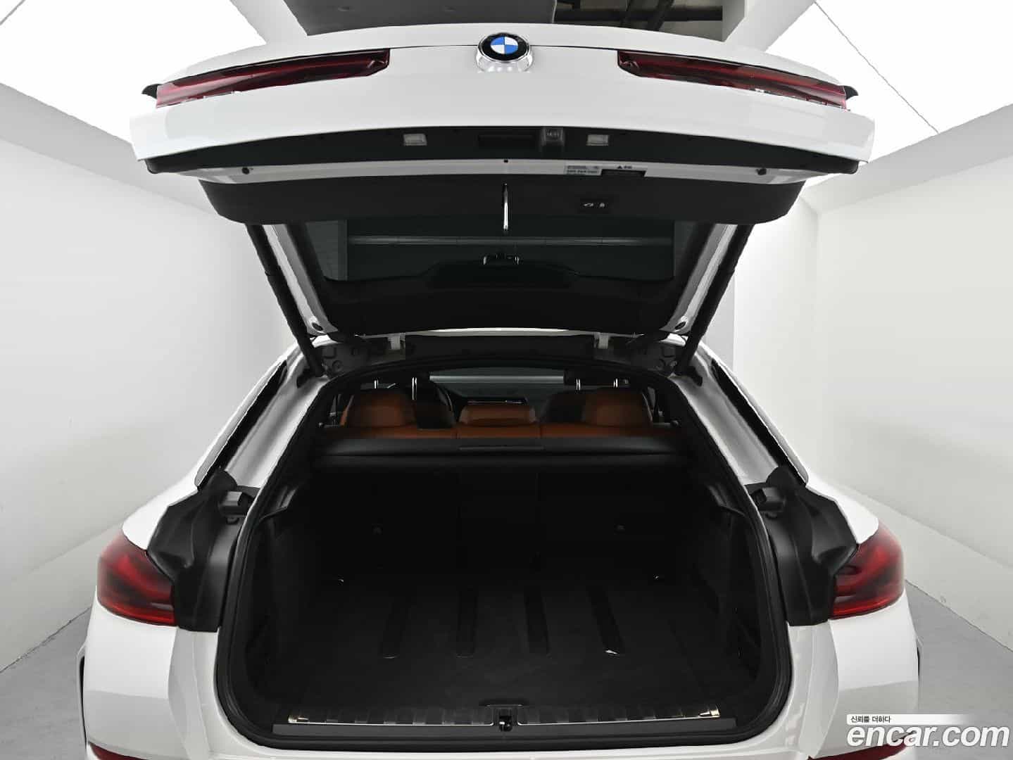 X6 BMW 2022.5-INNER-009