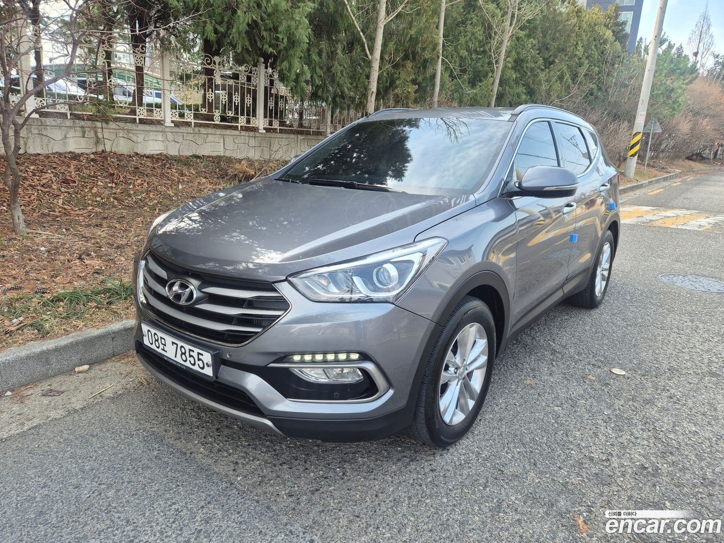 Main__Slider__Photo:Santafe Hyundai 2017.0-0