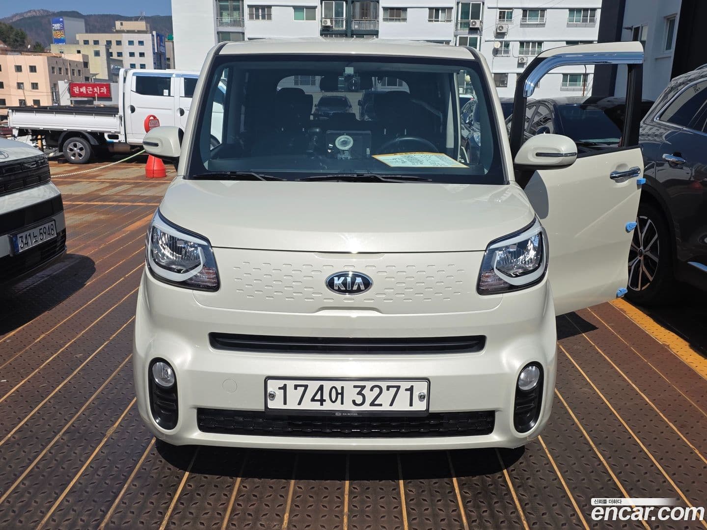Main__Slider__Photo:RAY Kia 2020.5-0