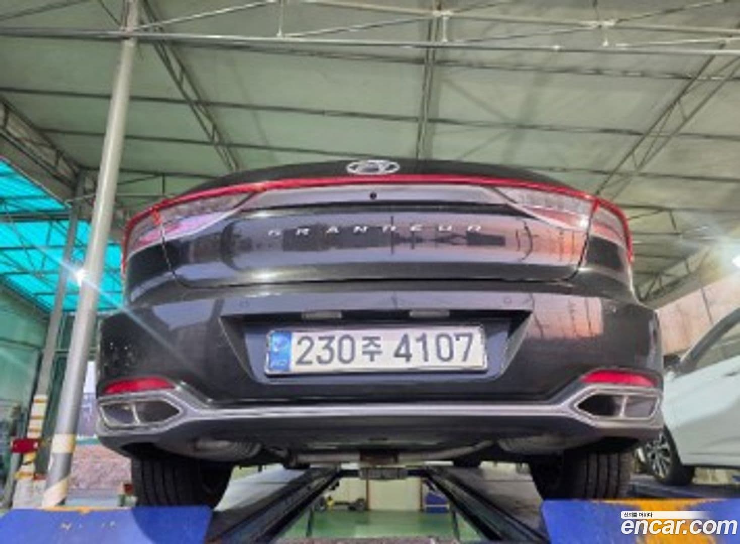 Main__Slider__Photo:Grandeur Hyundai 2021.6-1