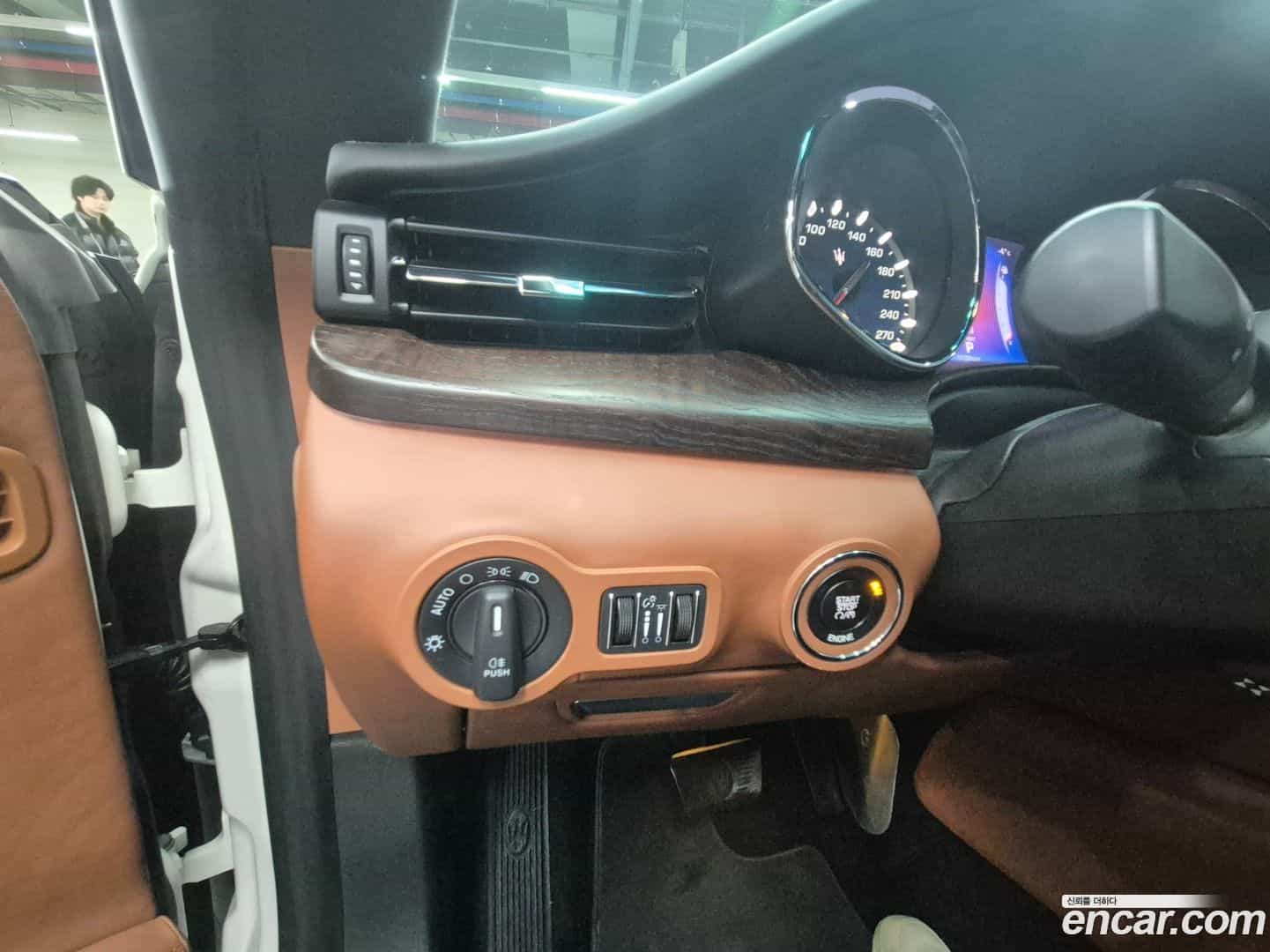 Quattroporte Maserati 2014.8-INNER-009