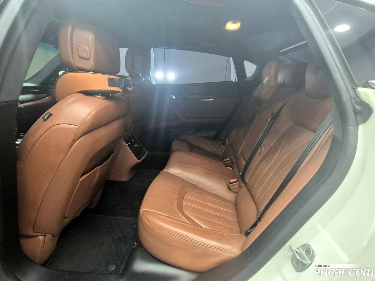 Quattroporte Maserati 2014.8-OPTION-024
