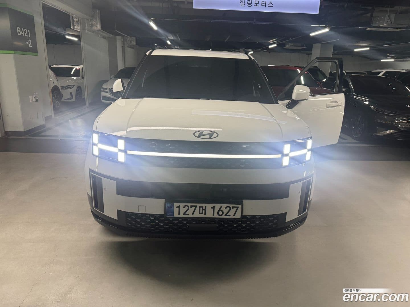 Main__Slider__Photo:Santafe Hyundai 2024.2-0