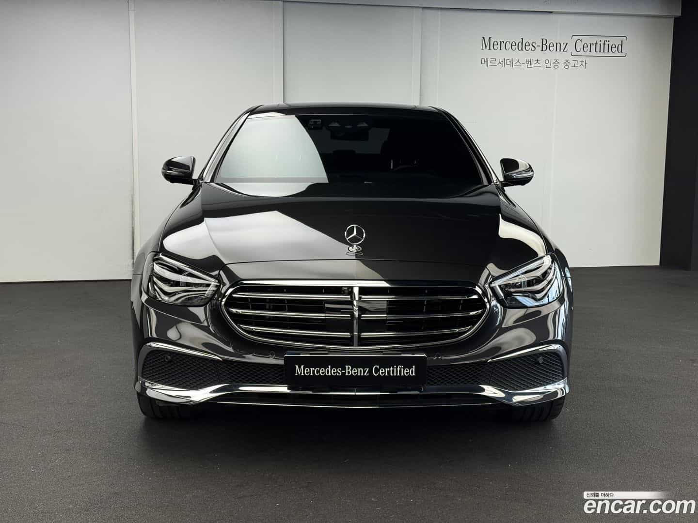 E-Class Mercedes-Benz 2022.11-OUTER-003