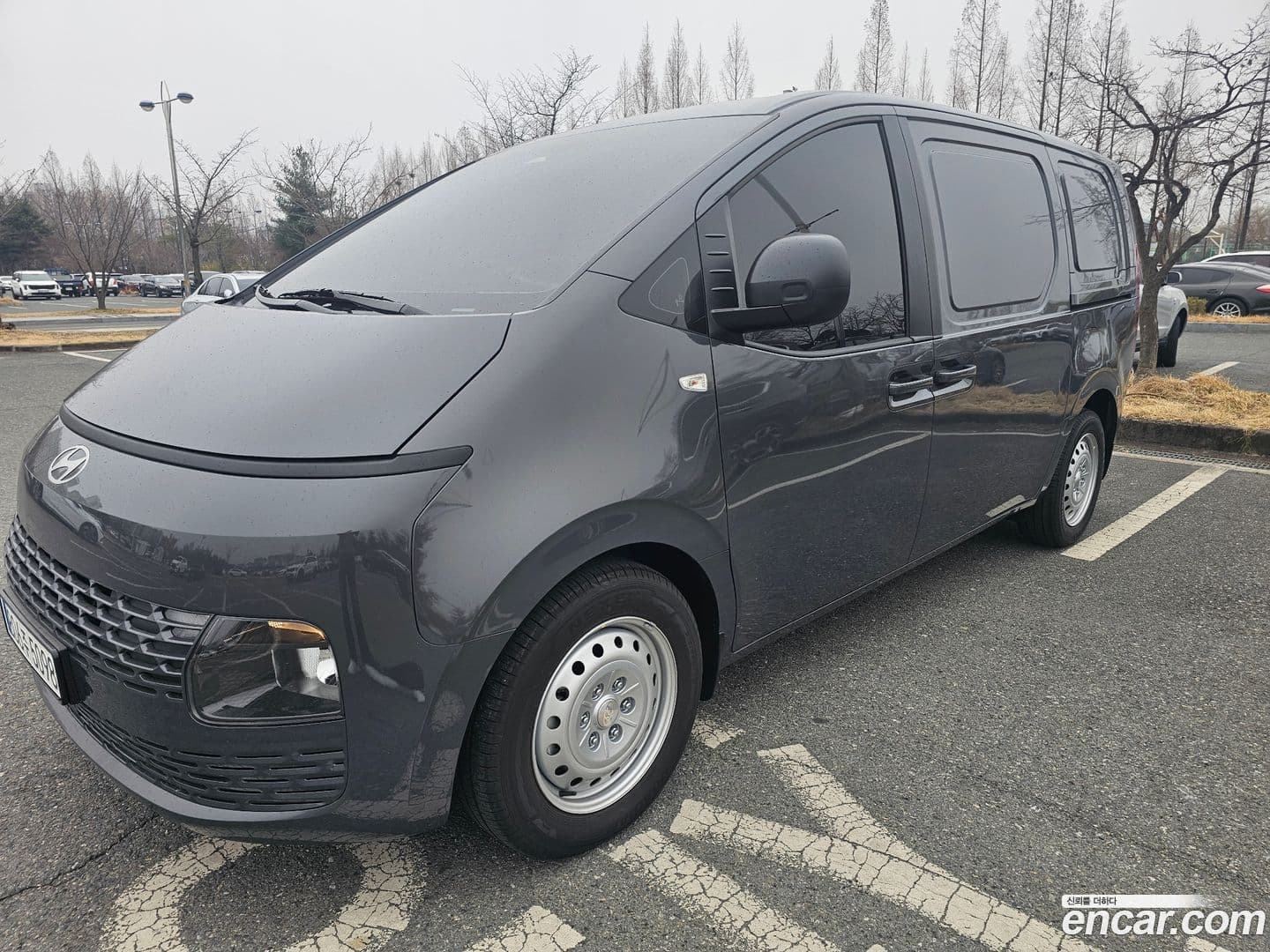 Main__Slider__Photo:Staria Hyundai 2025.6-0