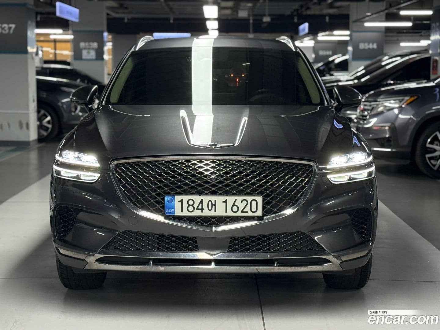 Main__Slider__Photo:GV70 Genesis 2021.5-0