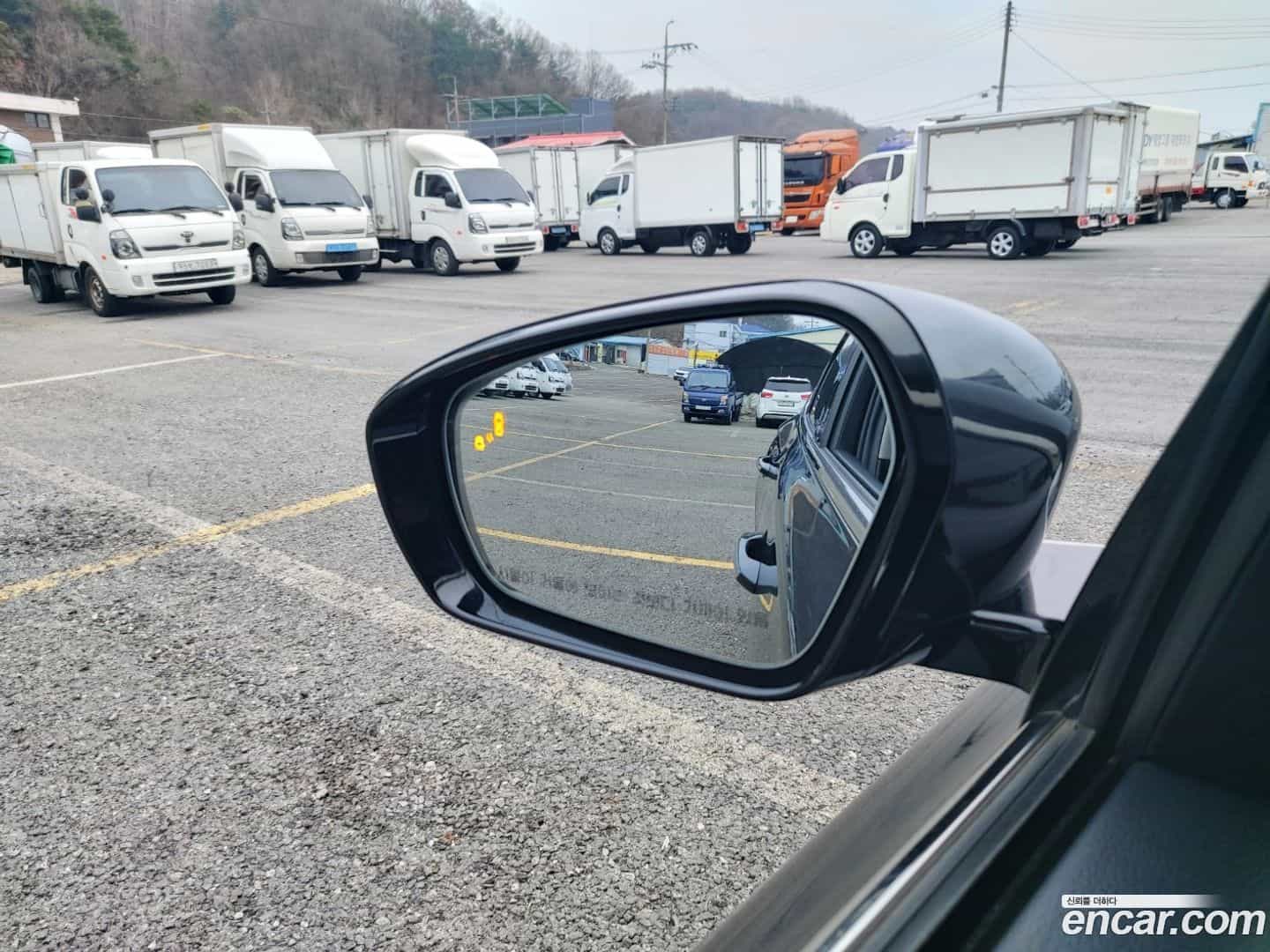 Grandeur Hyundai 2017.3-OPTION-020
