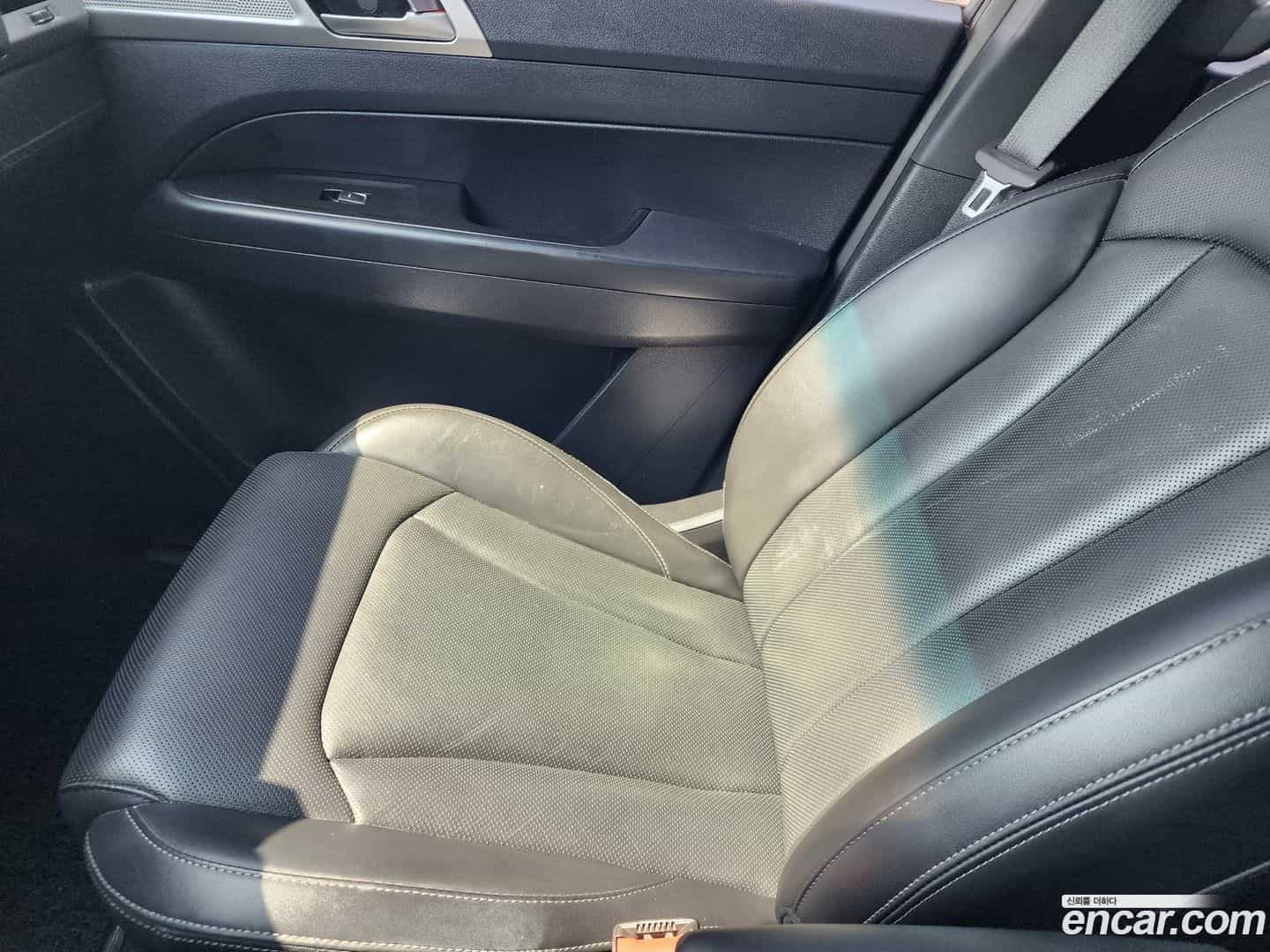 Rexton KG Mobility 2019.1-OPTION-021