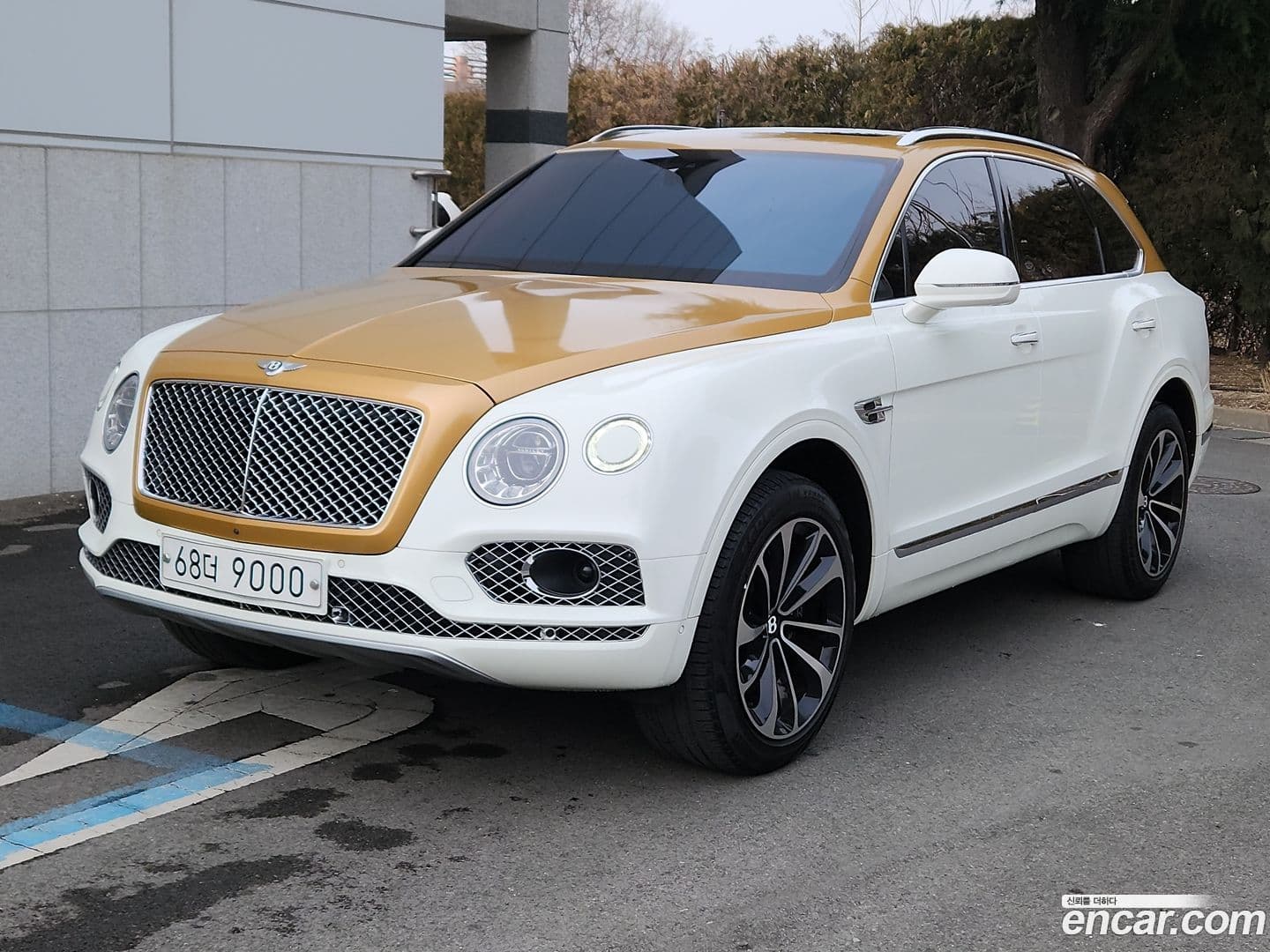 Main__Slider__Photo:Bentayga Bentley 2017.7-0