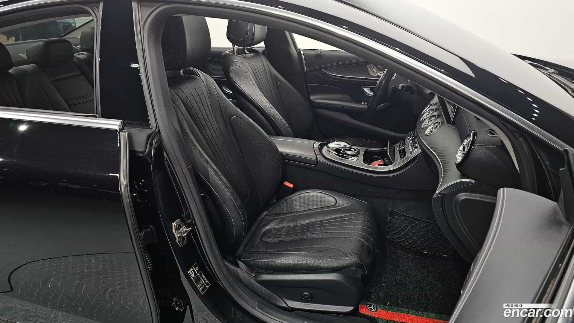 CLS-Class Mercedes-Benz 2019.6-INNER-010