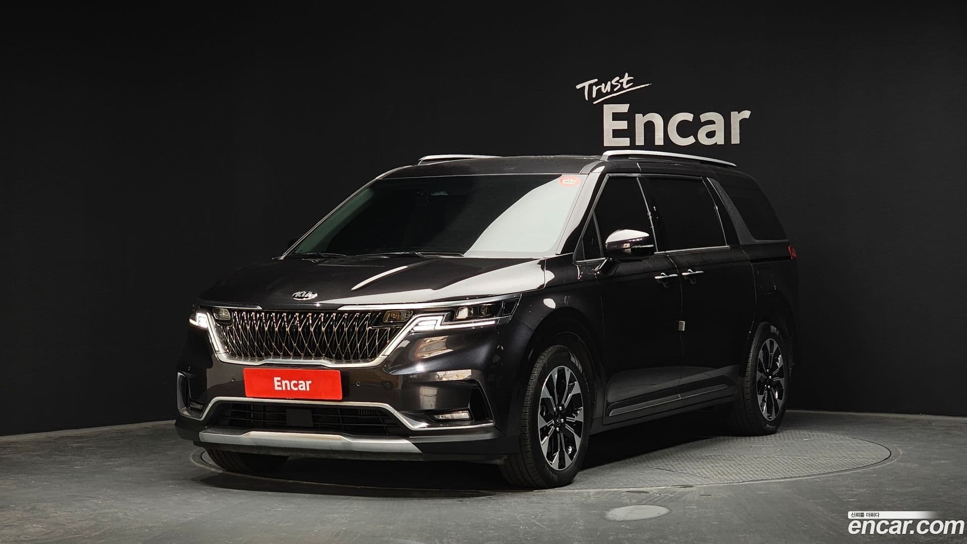 Main__Slider__Photo:Canival Kia 2021.2-0