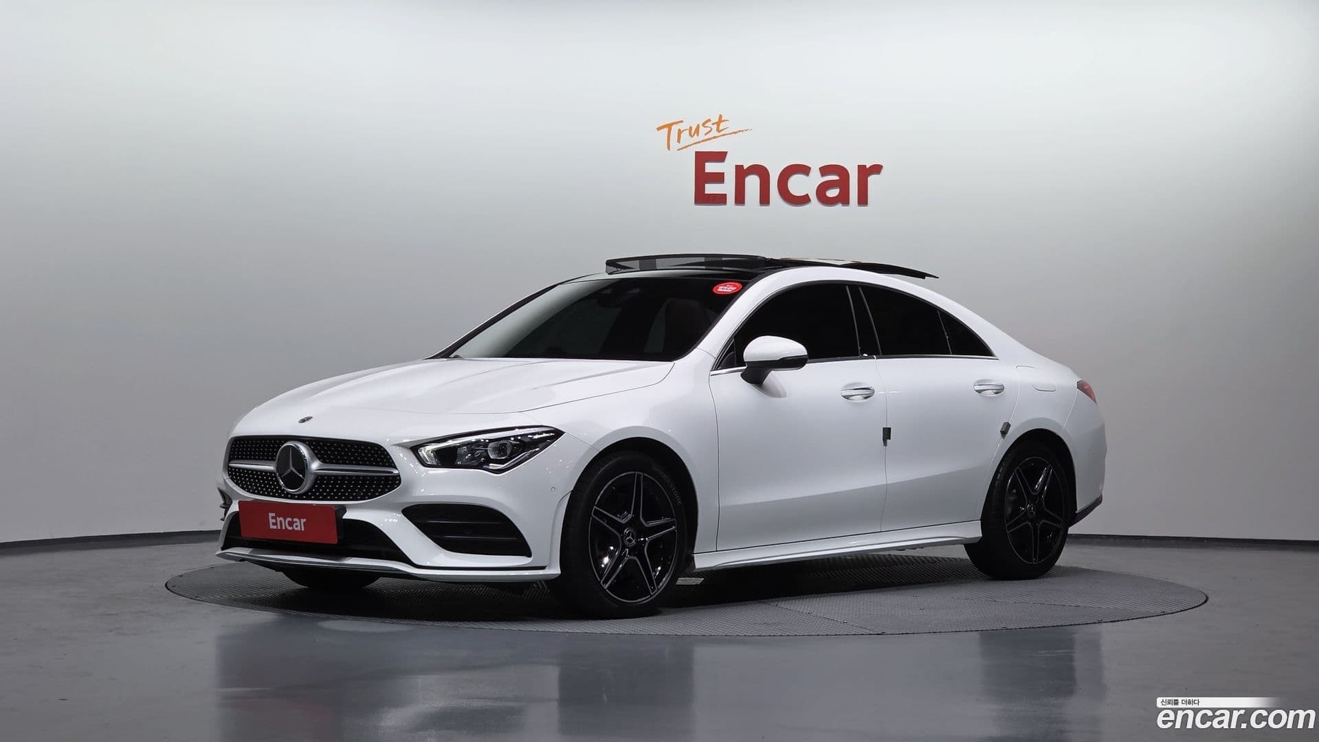Main__Slider__Photo:CLA-Class Mercedes-Benz 2023.2-0