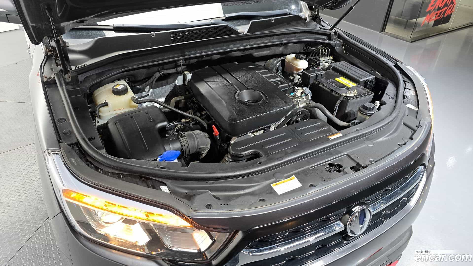 Rexton KG Mobility 2018.6-INNER-006
