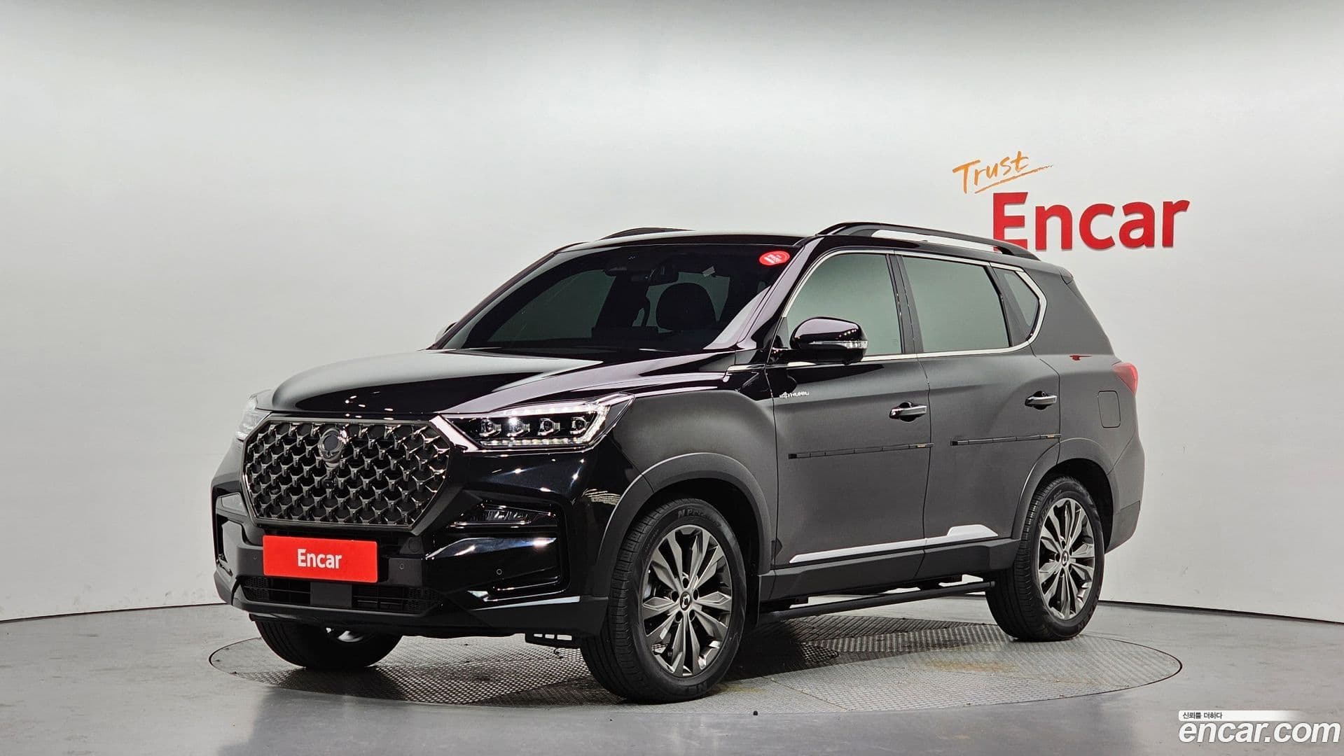 Main__Slider__Photo:Rexton KG Mobility 2023.10-0