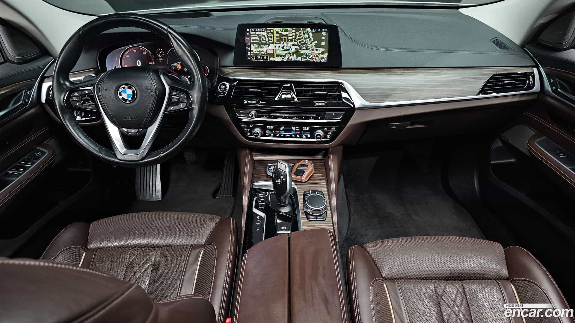 Gran Turismo BMW 2018.6-INNER-007