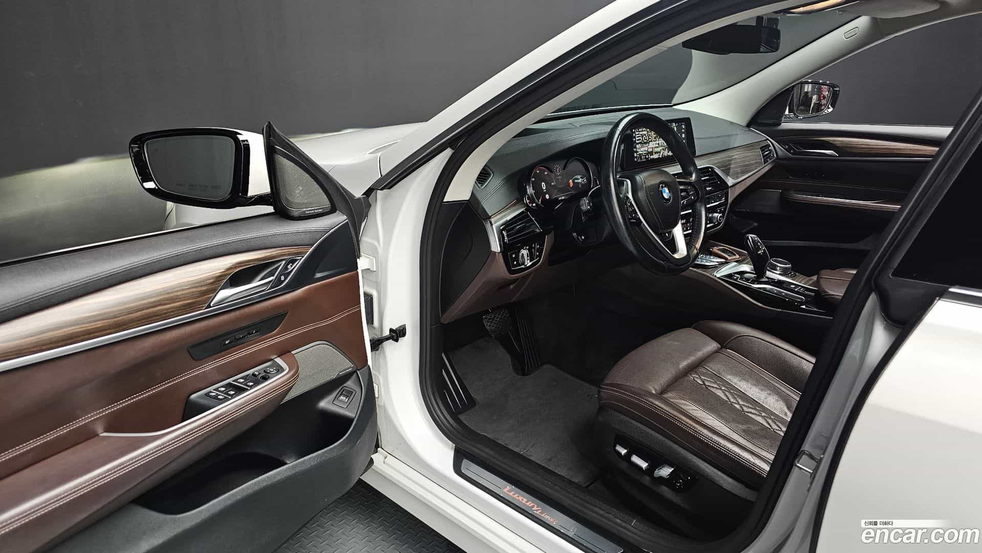 Gran Turismo BMW 2018.6-OPTION-015