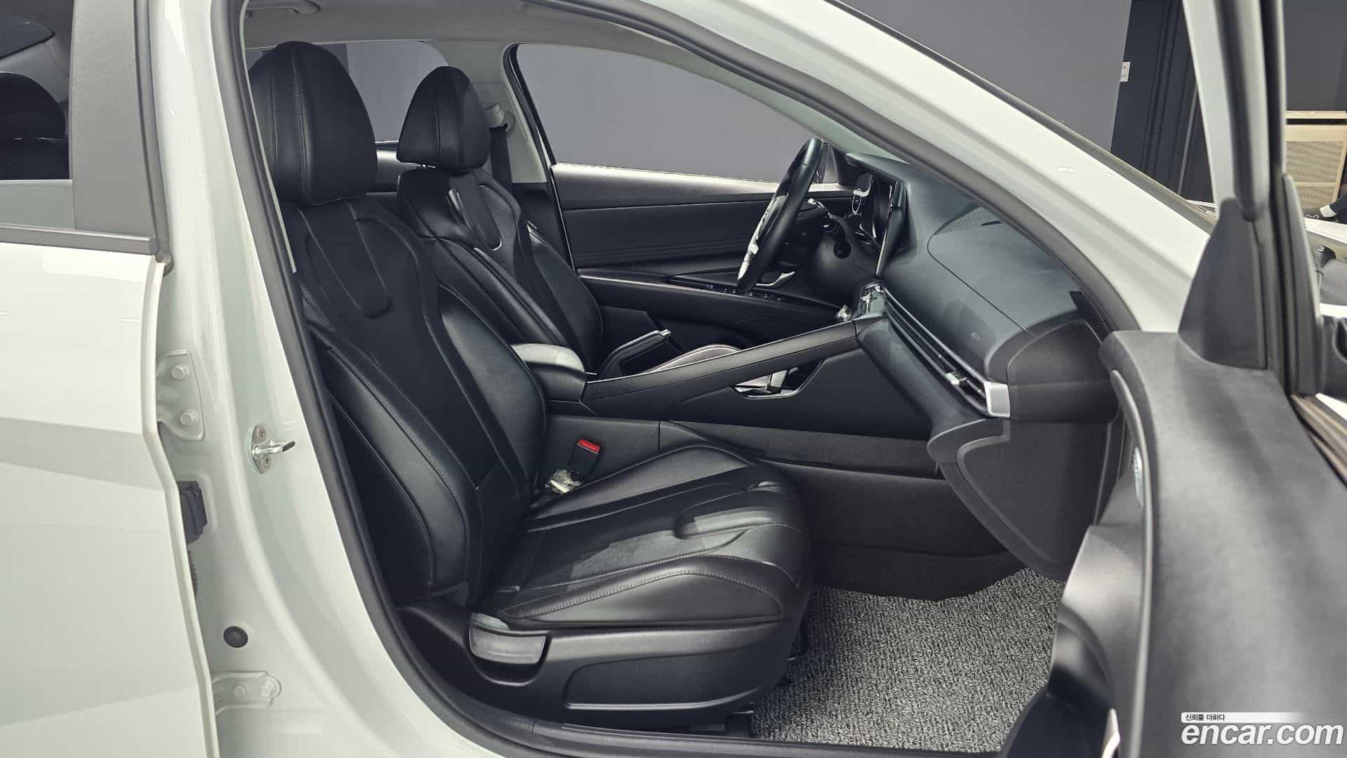 AVANTE Hyundai 2021.7-INNER-010