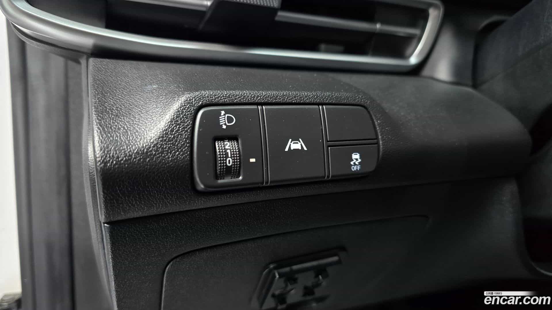 AVANTE Hyundai 2021.7-OPTION-019