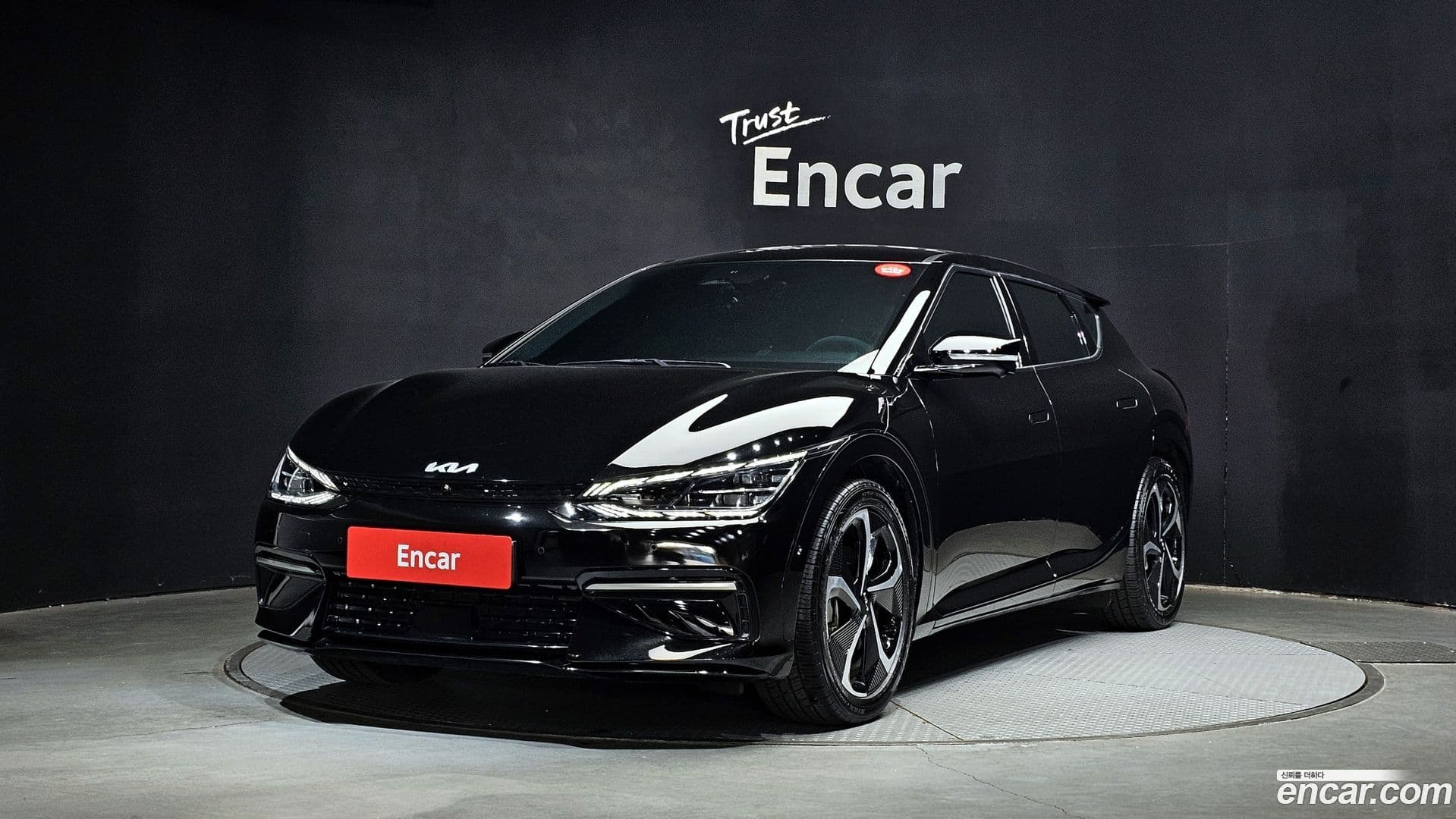 Main__Slider__Photo:EV6 Kia 2022.8-0