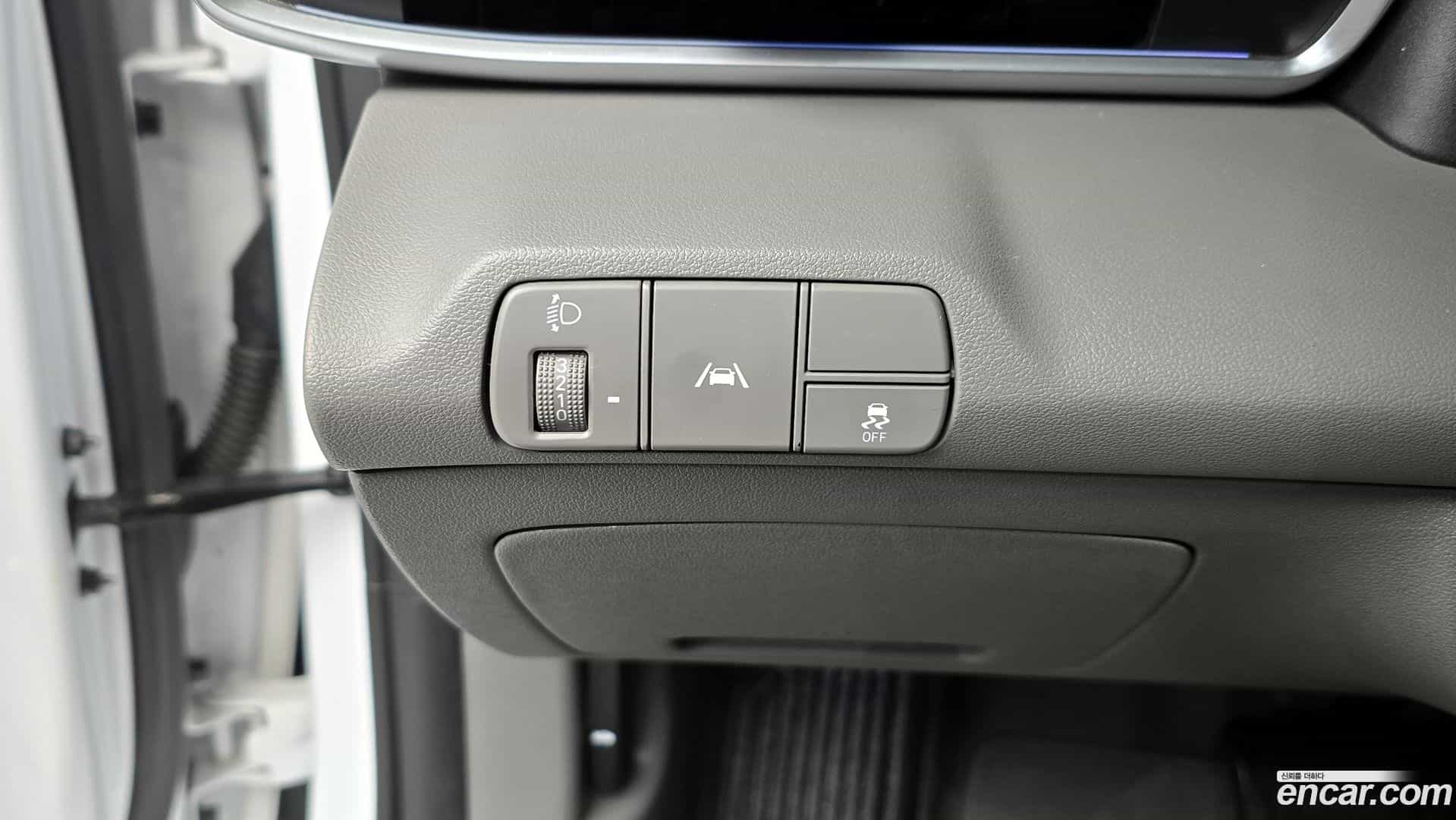 AVANTE Hyundai 2023.2-OPTION-022