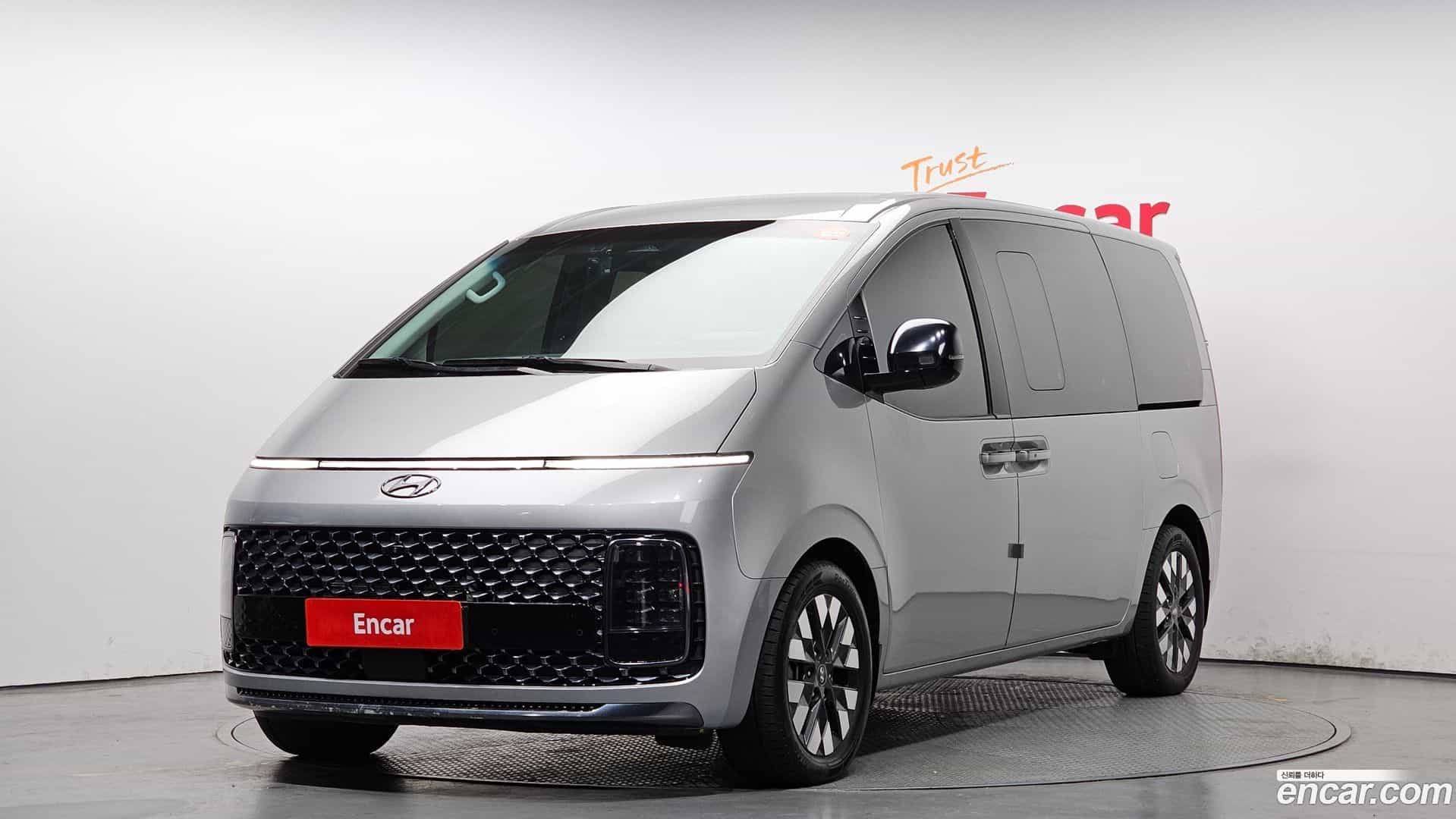 Staria Hyundai 2022.0-OUTER-001