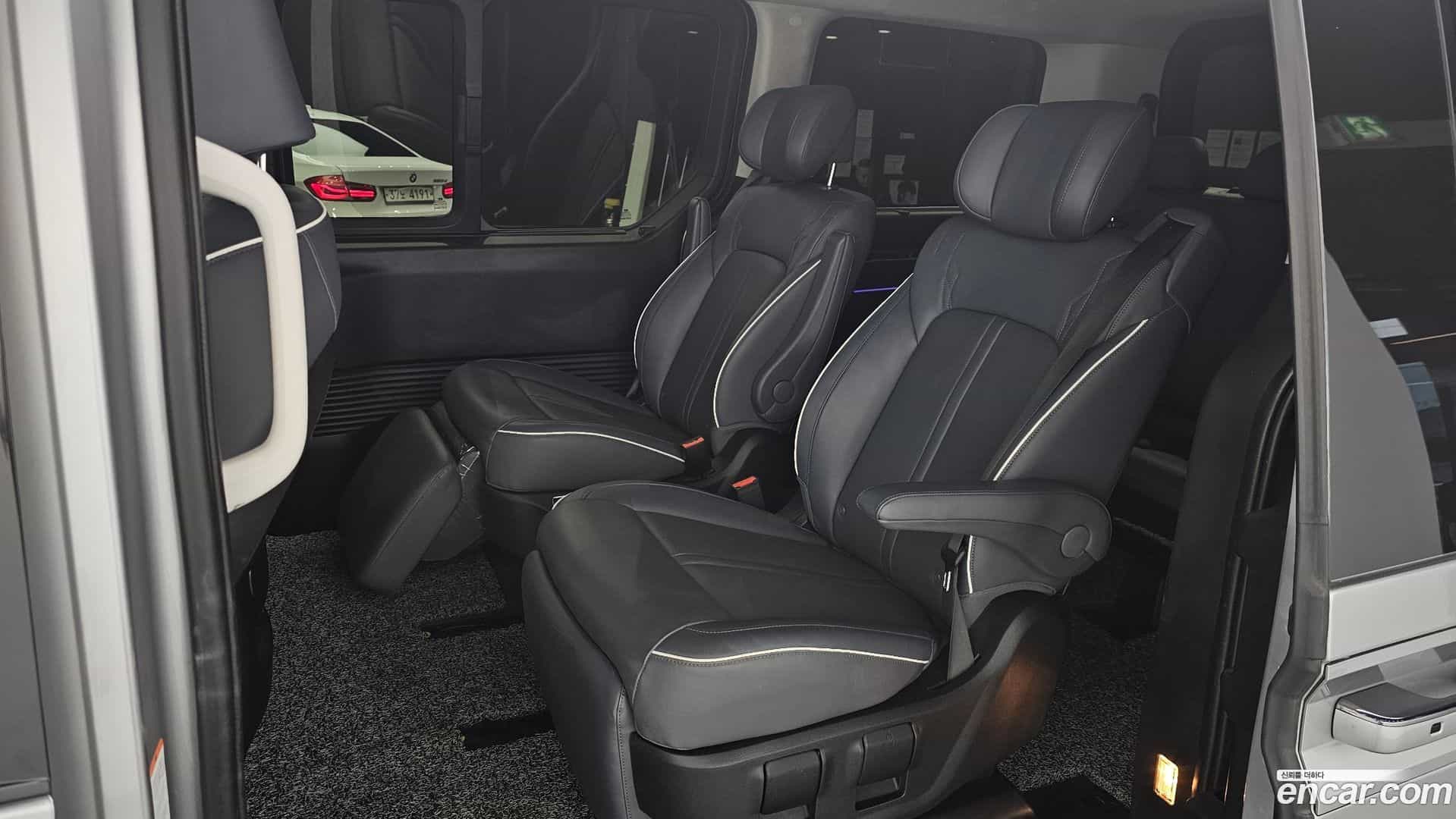 Staria Hyundai 2022.0-OPTION-016