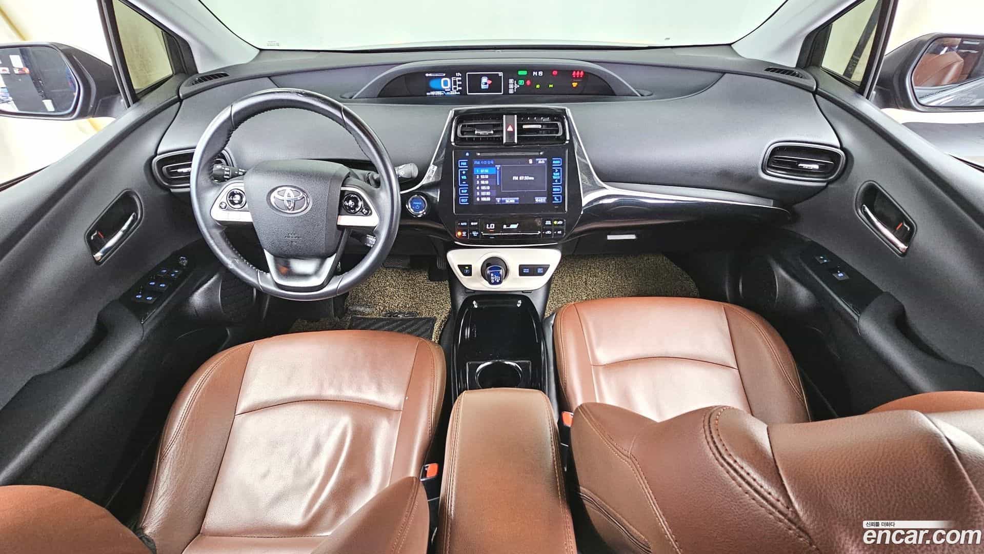 Prius Toyota 2017.10-OUTER-001