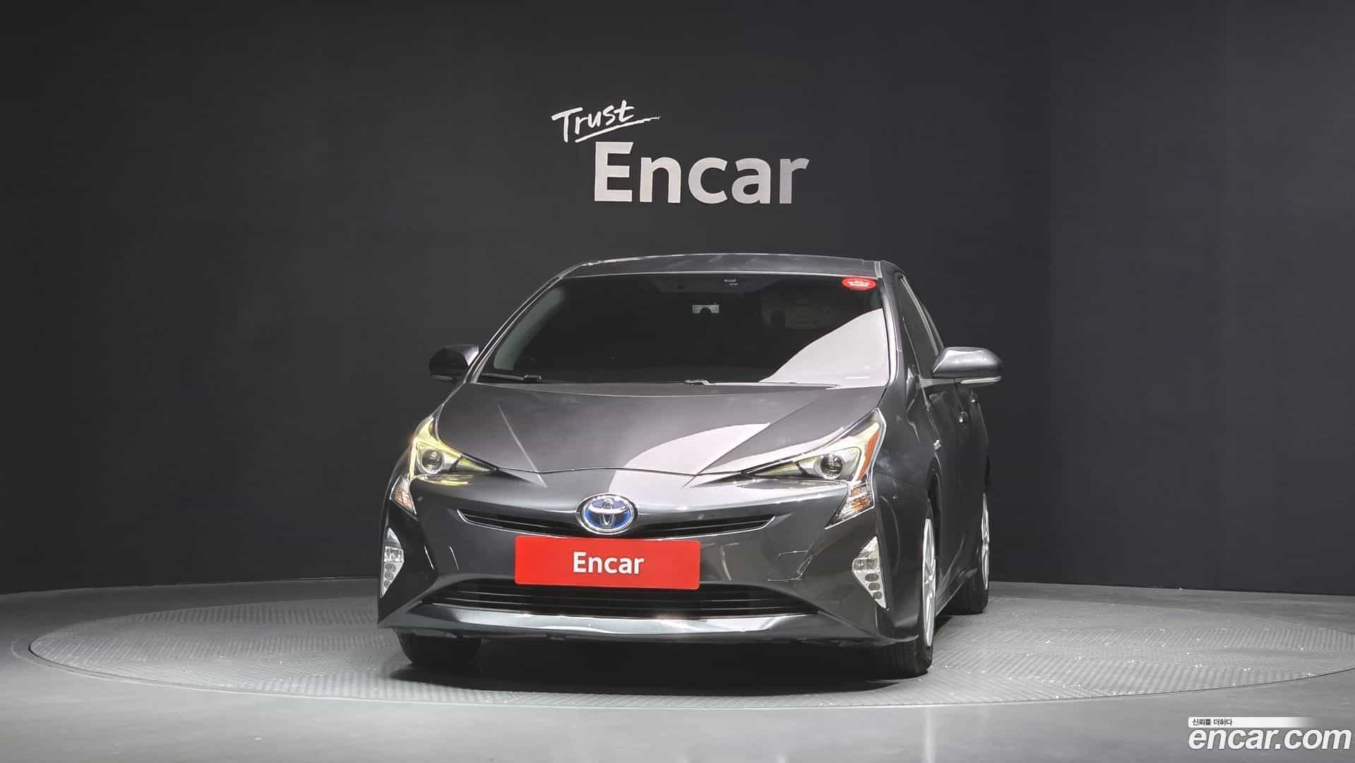 Prius Toyota 2017.10-OUTER-003