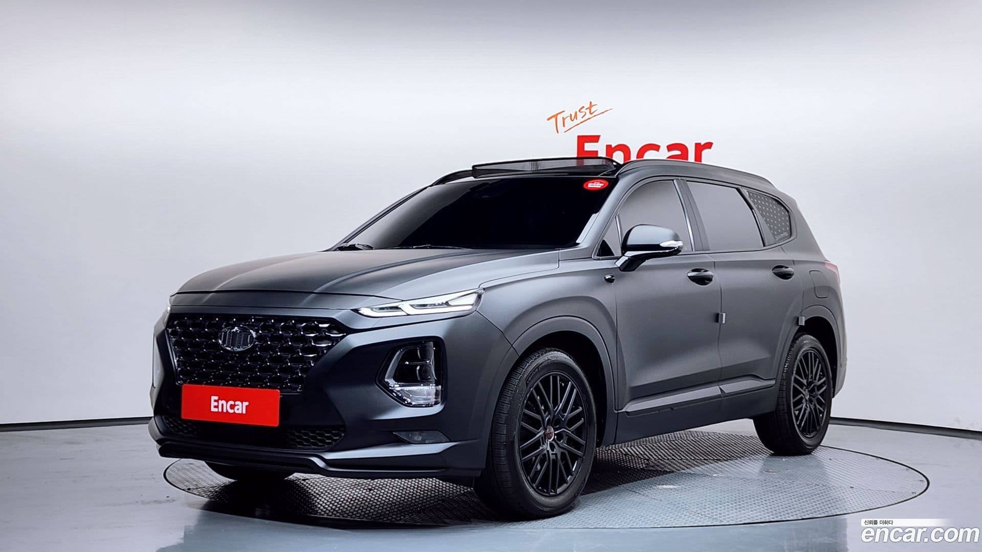 Main__Slider__Photo:Santafe Hyundai 2019.2-0